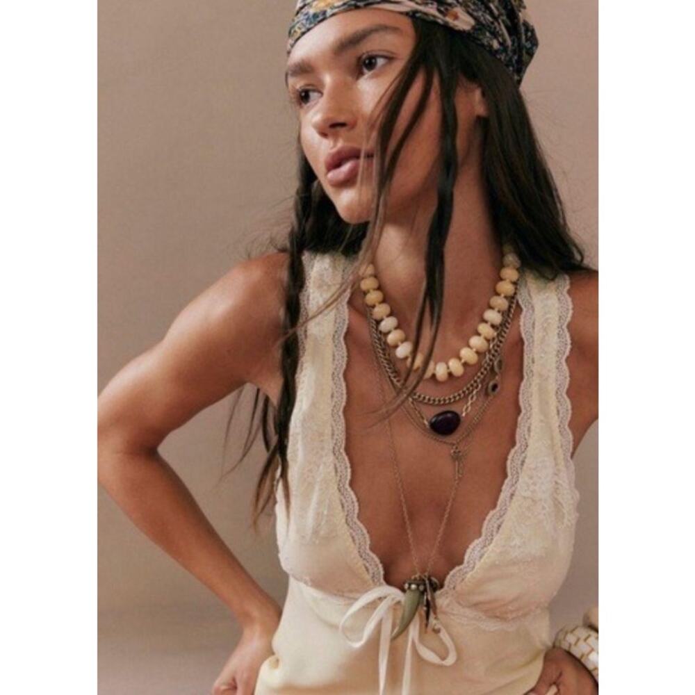 NWT Free People Zella Layer Necklace Gold Combo